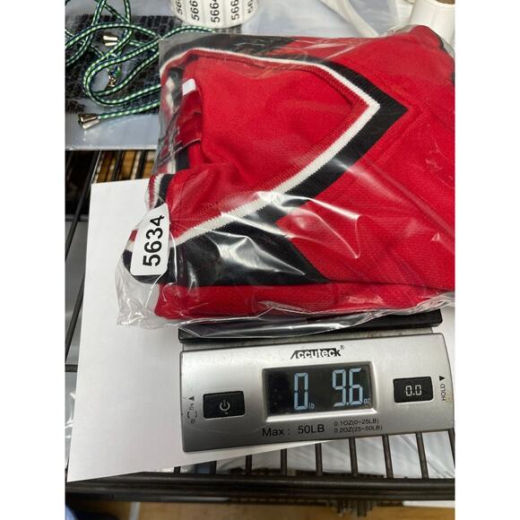 Due North Canada large Red Embroidered Athletic Hockey Jersey - Picture 7 of 7